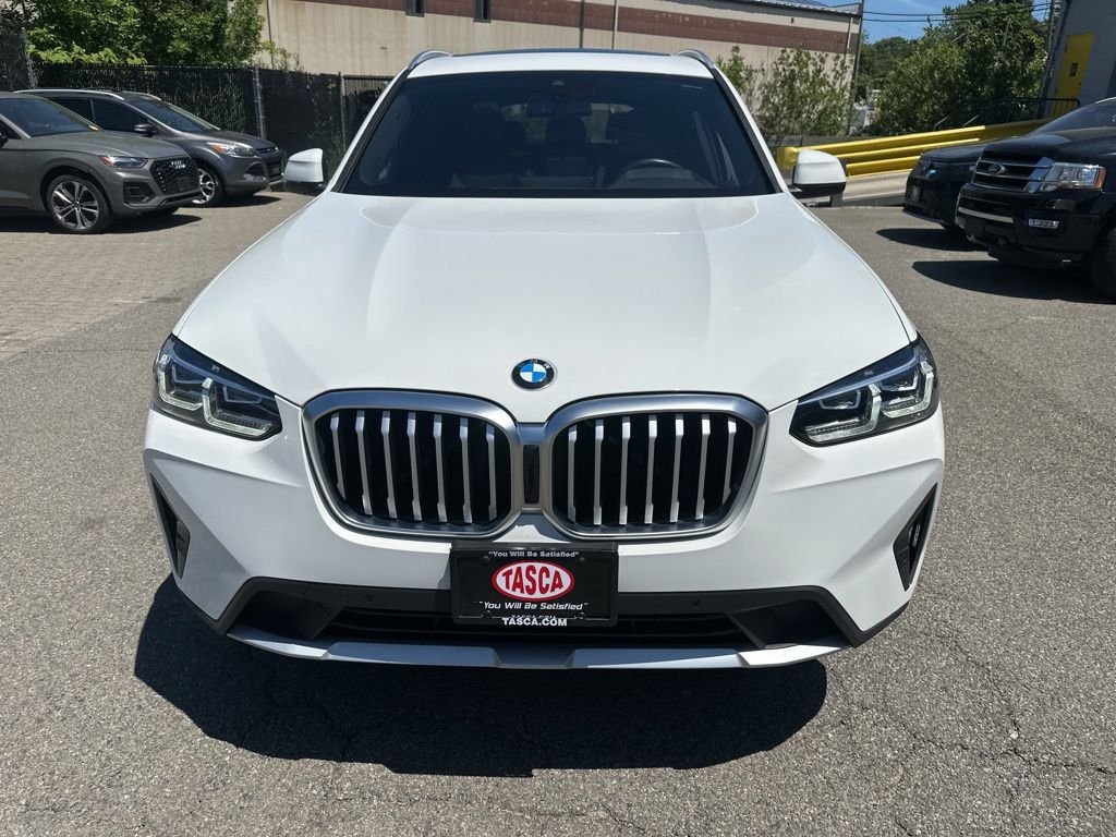 Used 2023 White BMW xDrive30i image 7