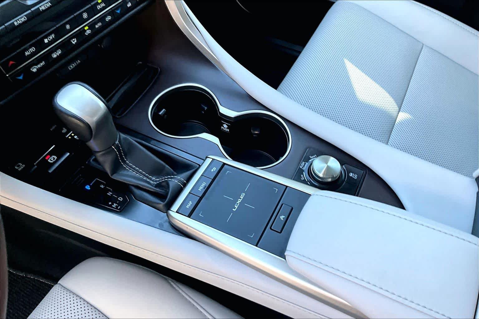 Used 2020 Atomic Silver Lexus  image 17