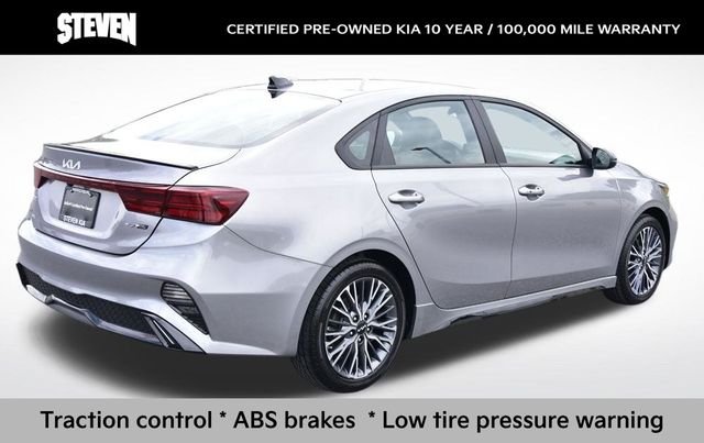 Certified Used 2023 Gray Kia GT-Line image 5