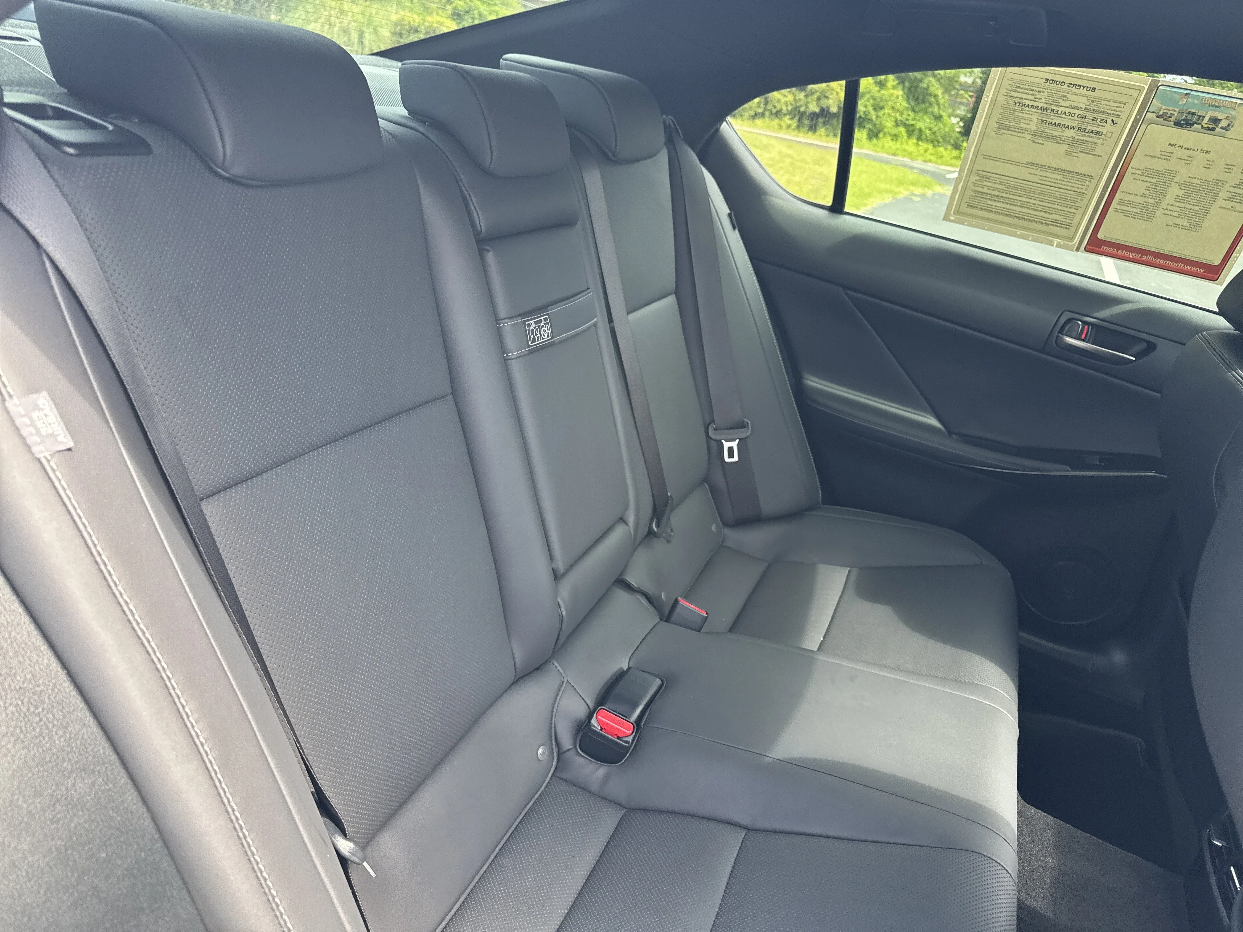 Used 2025 White Pearl Lexus 300 image 33