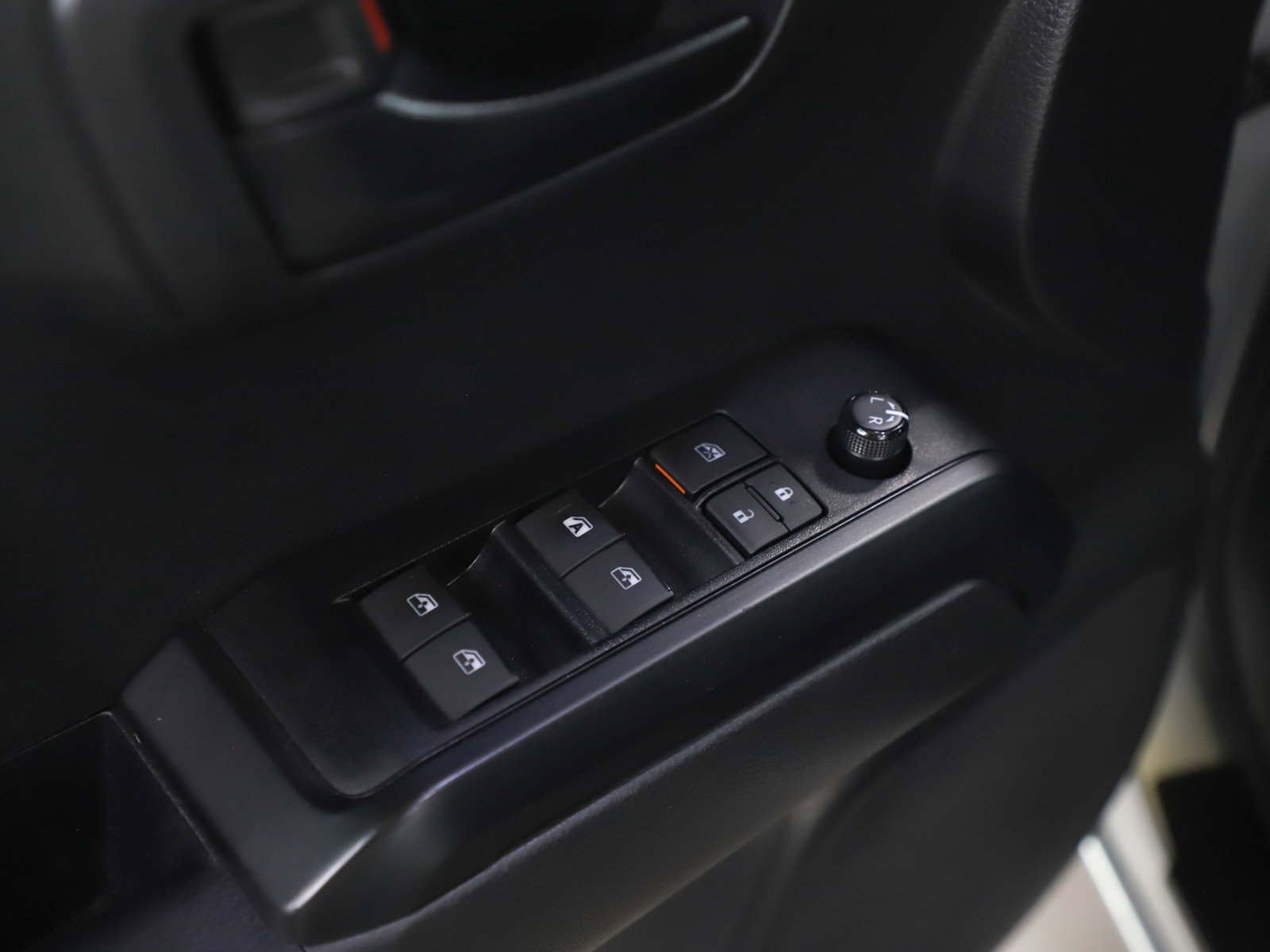 2023 Toyota Tacoma SR - Photo 19