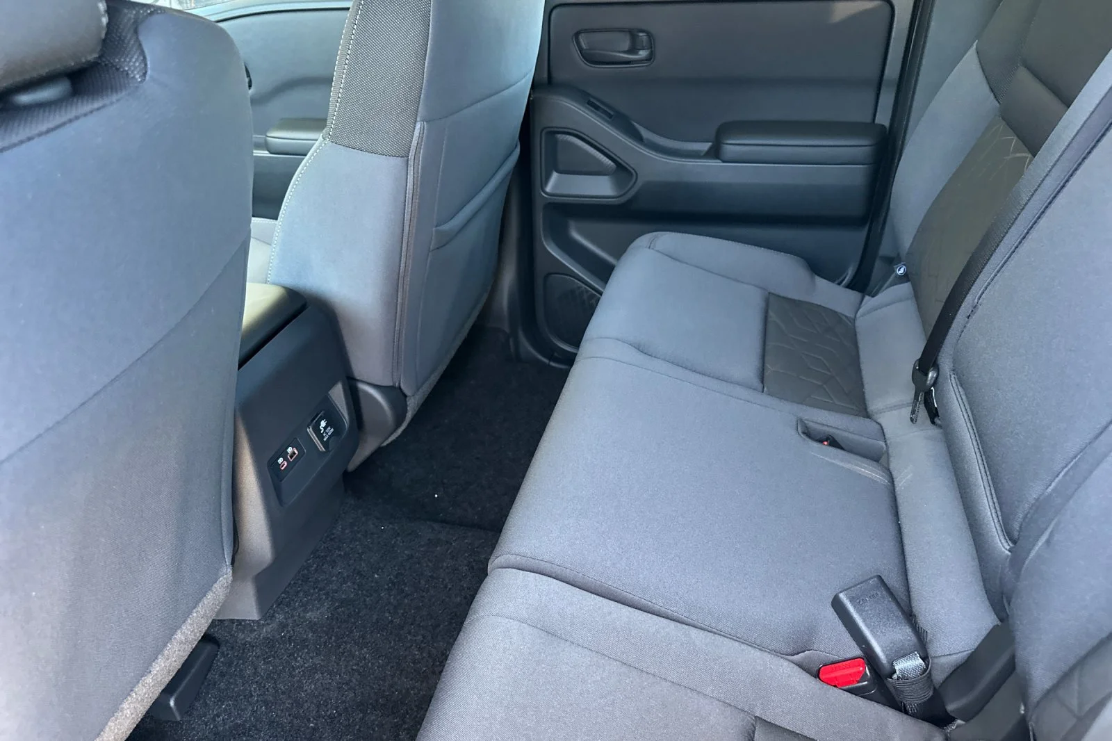 New 2026 Glacier White Nissan Crew Cab SV Long Bed image 12
