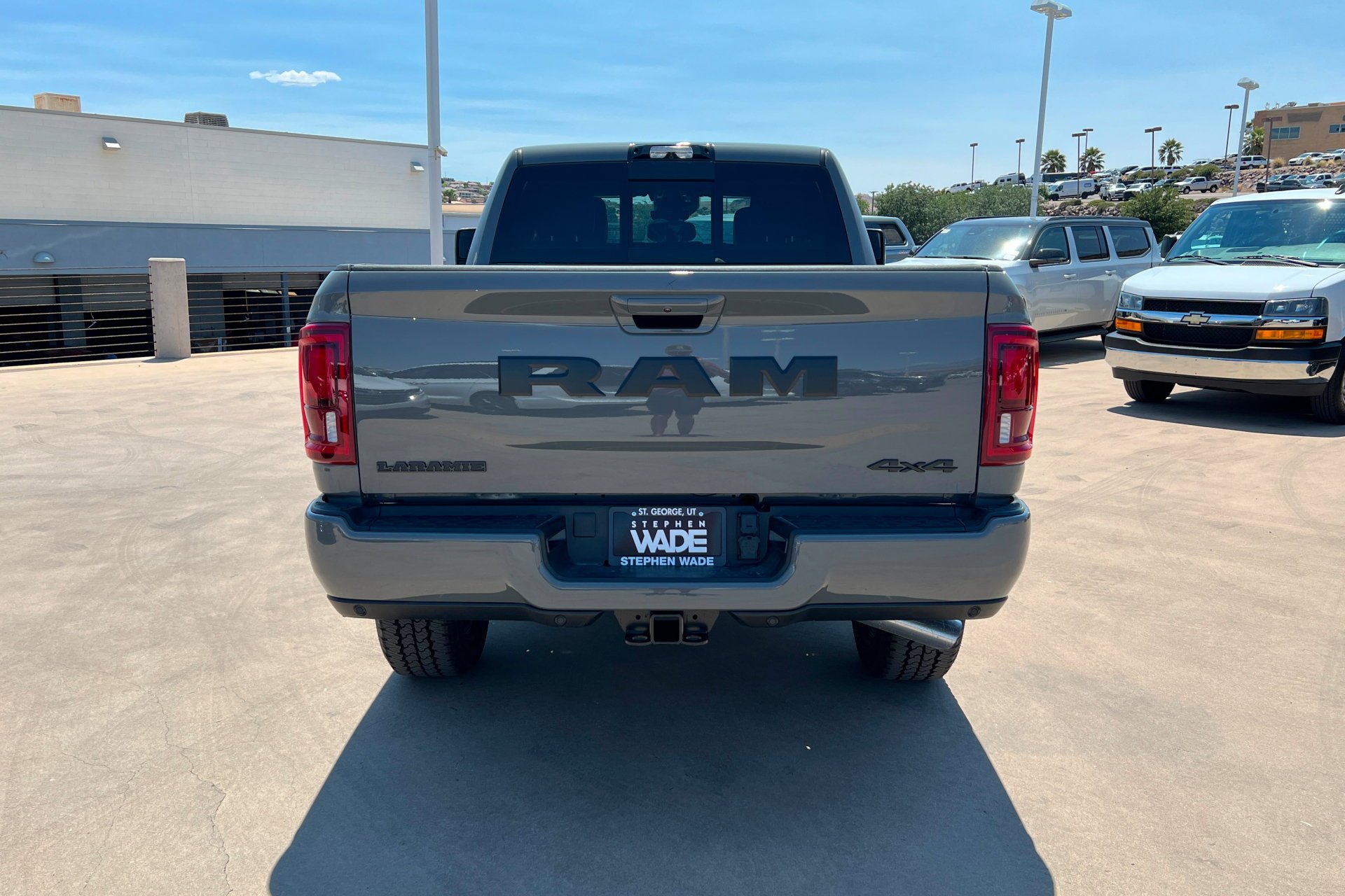 New 2026 Ceramic Gray Clear-Coat Exterior Paint RAM Laramie image 5
