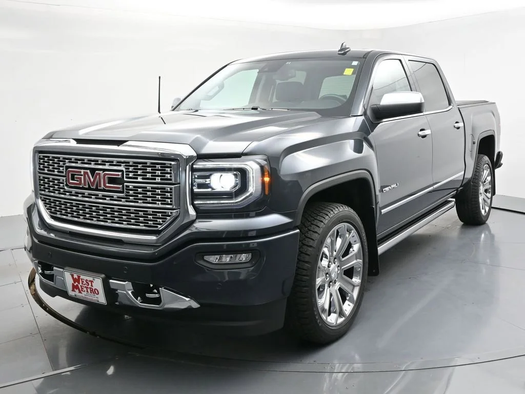 Used 2018 GMC Sierra 1500 Denali Denali with VIN 3GTU2PEJ4JG480806 for sale in Monticello, Minnesota