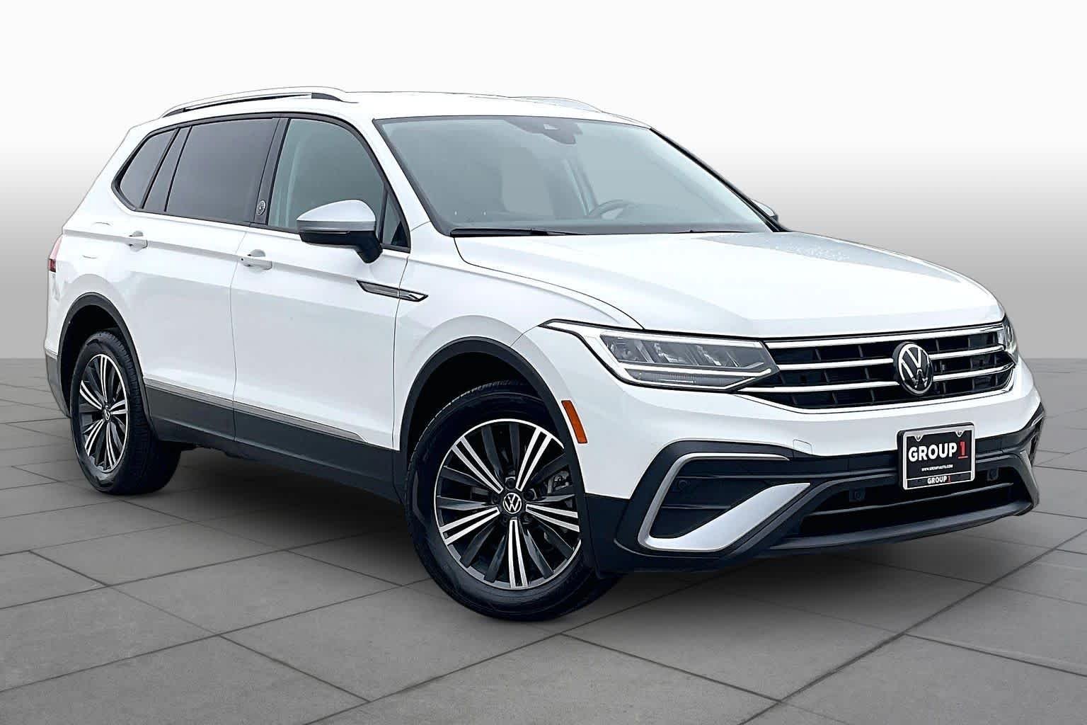 Used 2024 Pure White Volkswagen Wolfsburg Edition image 3