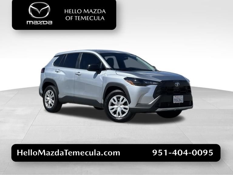 2026 Toyota Corolla Cross L FWD's photo