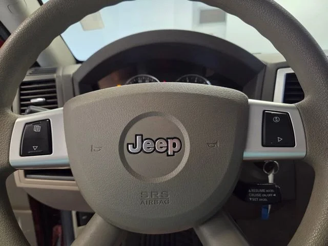 2009 Jeep Grand Cherokee Laredo - Photo 22