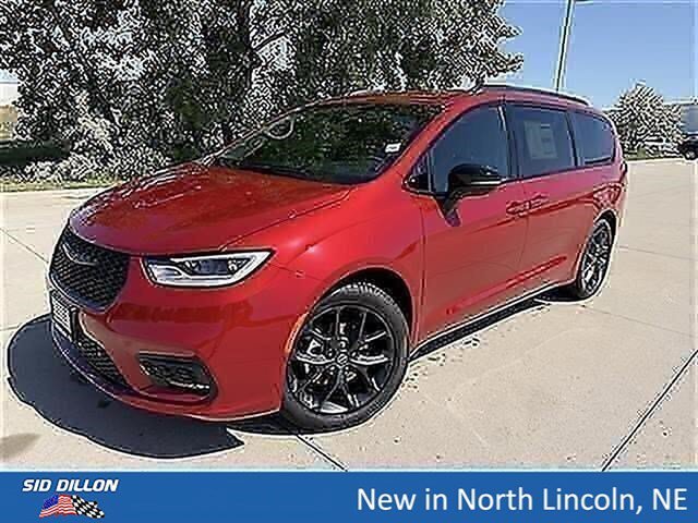New 2026 Red Hot Pearlcoat Chrysler Select image 1