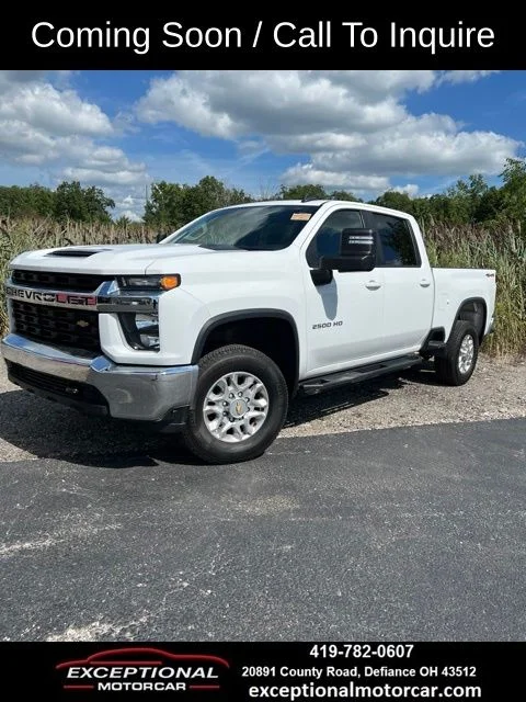 Used 2022 White Chevrolet LT image 1