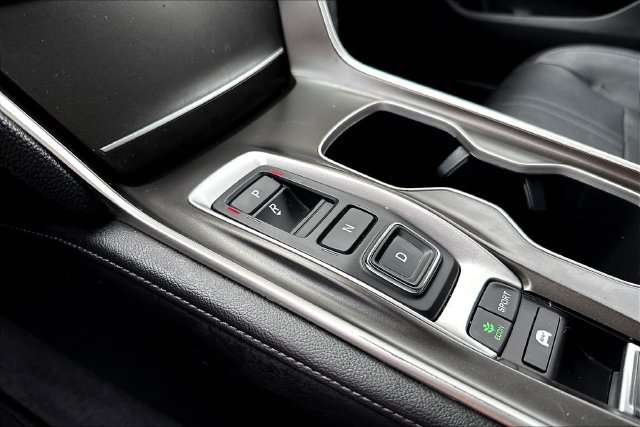 Used 2019 White Honda Touring image 20