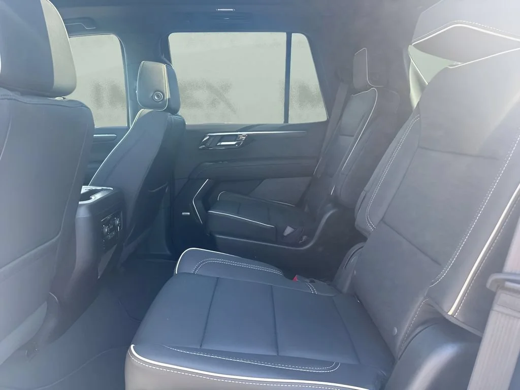 New 2026 Polar White Tricoat Chevrolet Premier image 14