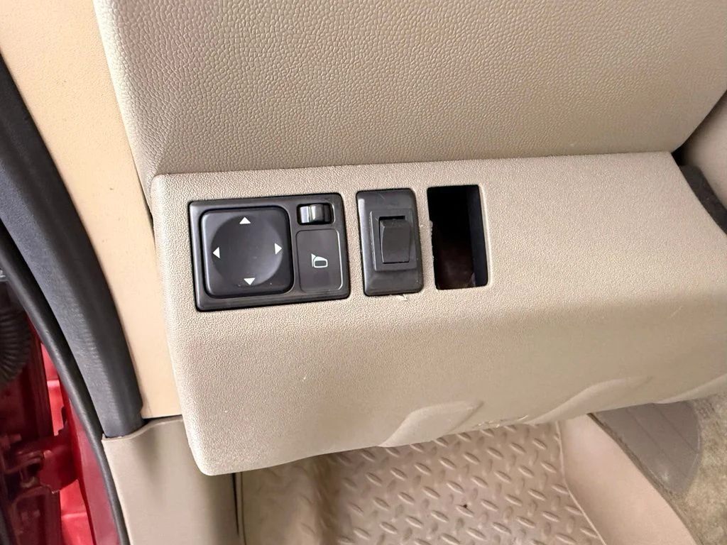 Used 2012 Red Nissan SV image 18