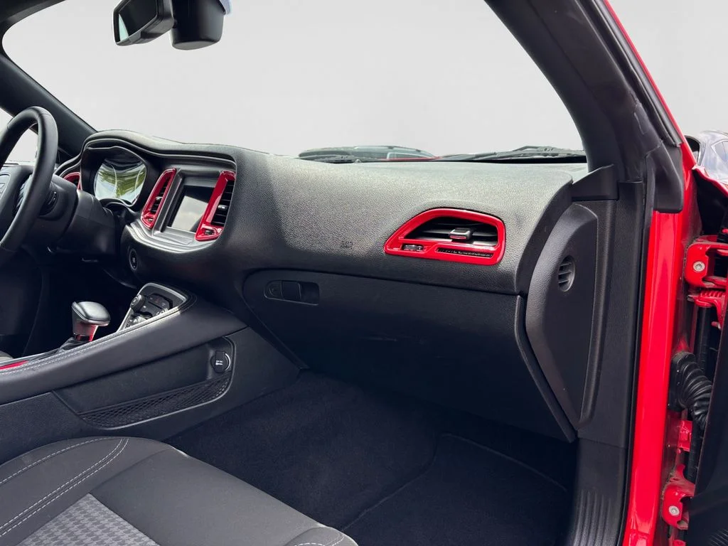 Used 2020 Red Dodge SXT image 42