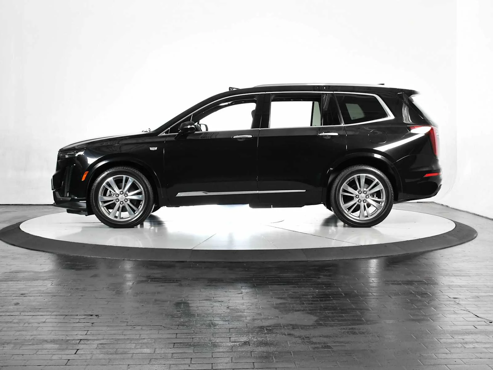 Pre-Owned 2020 Cadillac XT6 FWD Premium Luxury Sport Utility in