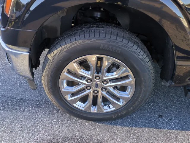 Used 2024 Black Ford XLT image 10