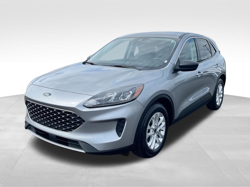 Used 2022 Silver Ford SE image 4