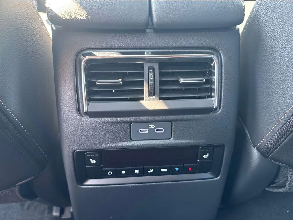 New 2026 Jet Black Mazda 3.3 Turbo Preferred image 16