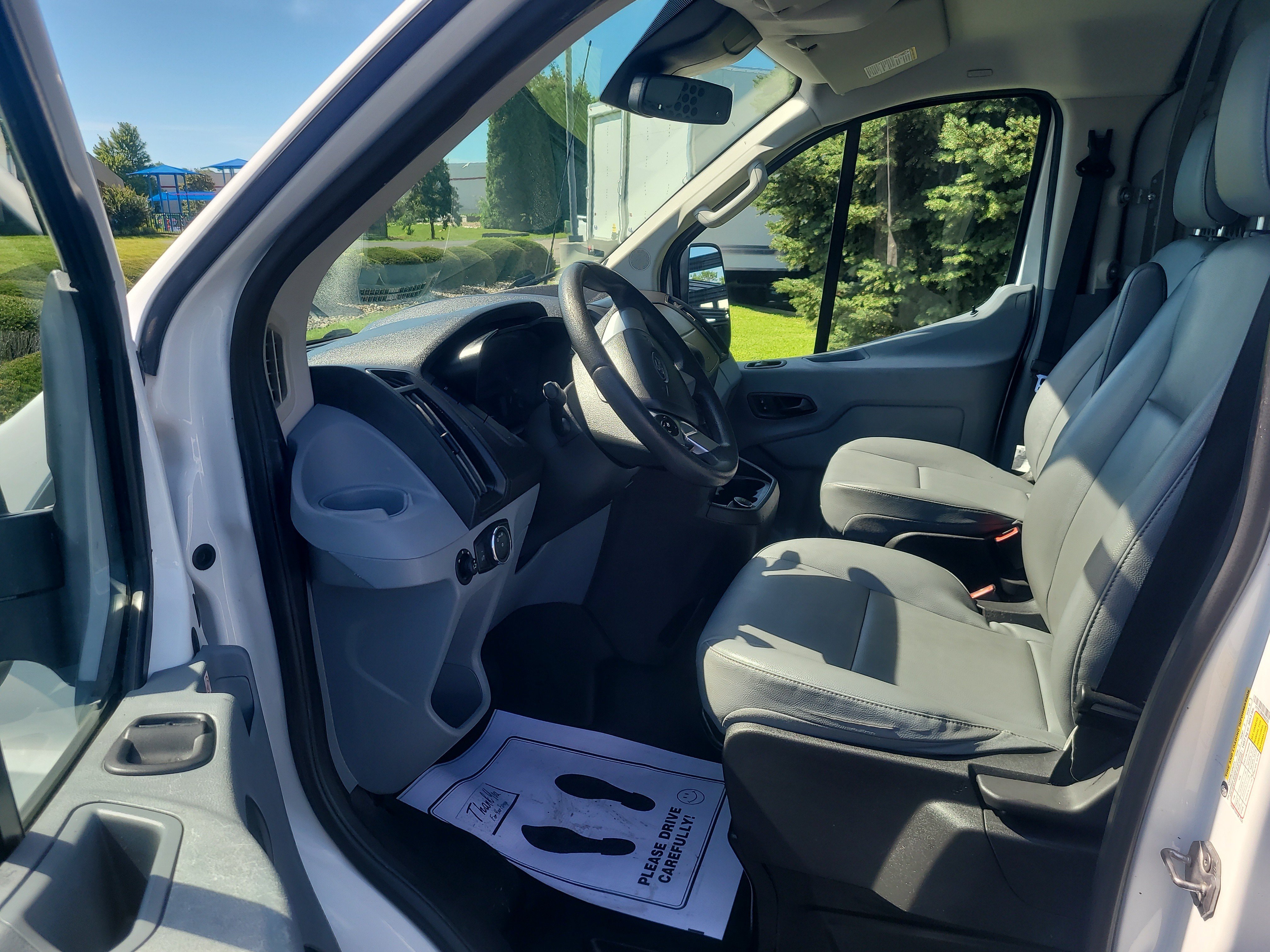 Used 2019 Oxford White Ford  image 10