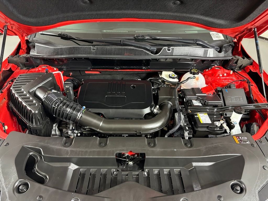 Used 2025 Orange Chevrolet LT image 41