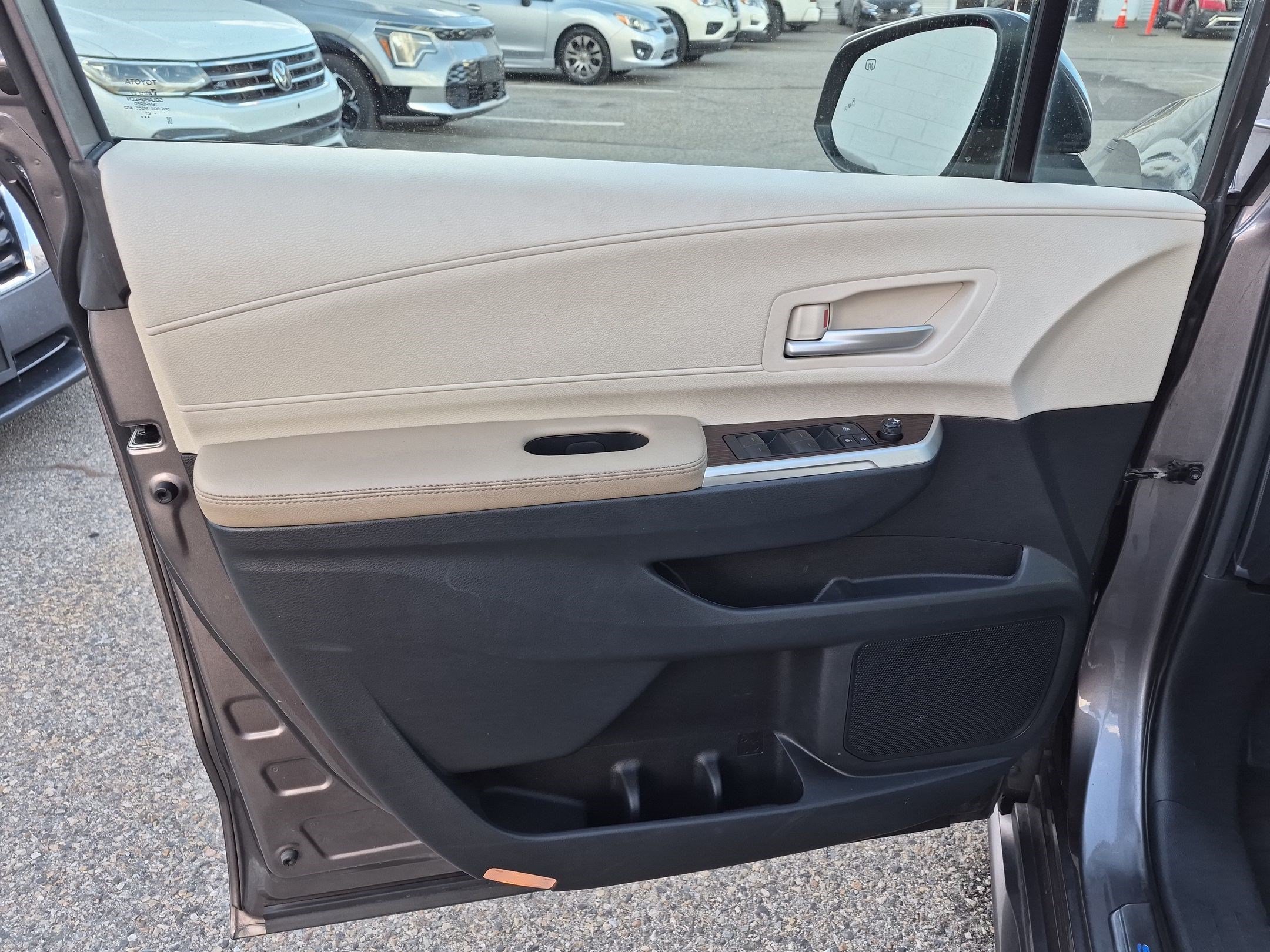 Used 2021 Predawn Gray Mica Toyota XLE image 12