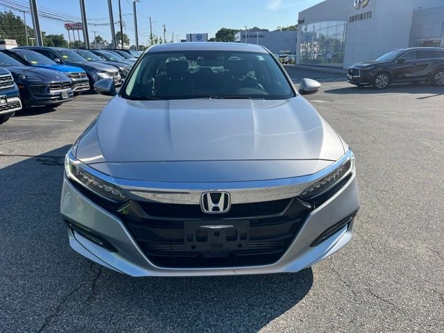 Used 2018 Lunar Silver Metallic Honda Touring image 8