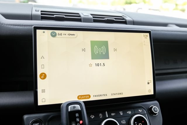 New 2026 Woolstone Green Land Rover S image 37