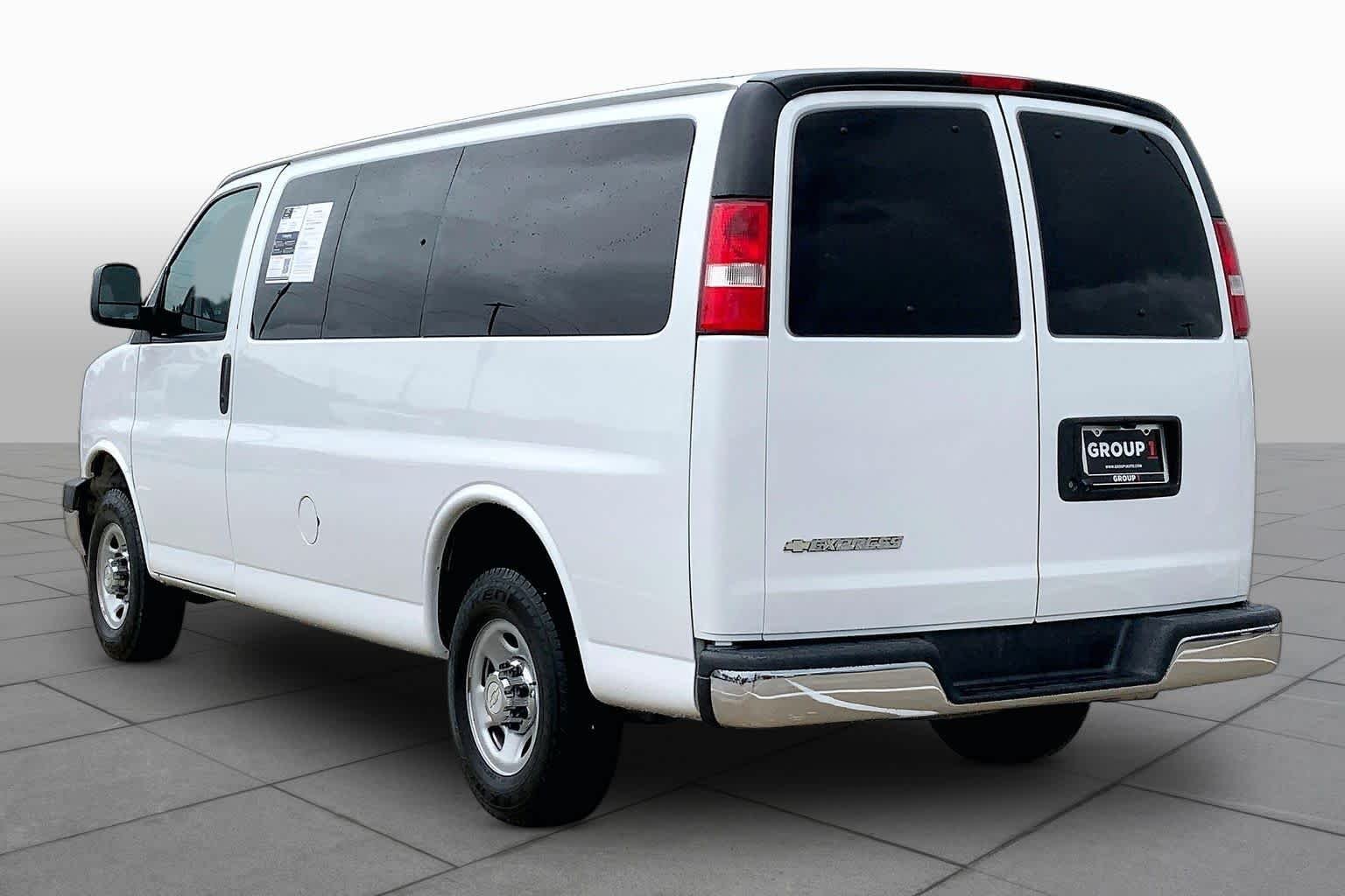 Used 2020 SUMMIT WHITE Chevrolet LT image 11