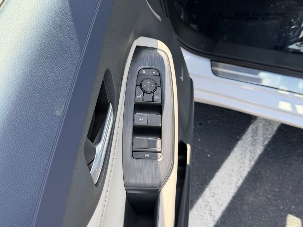 New 2026 Aspen White TriCoat Nissan SL image 12