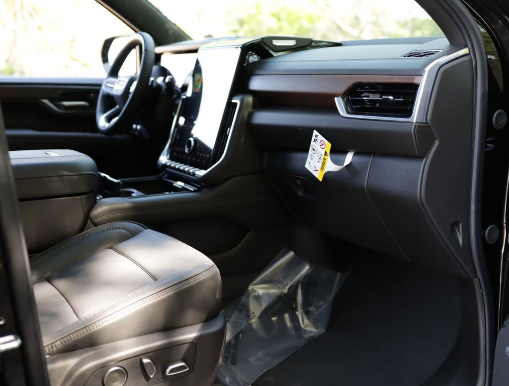 2026 GMC Yukon XL Denali - Photo 41