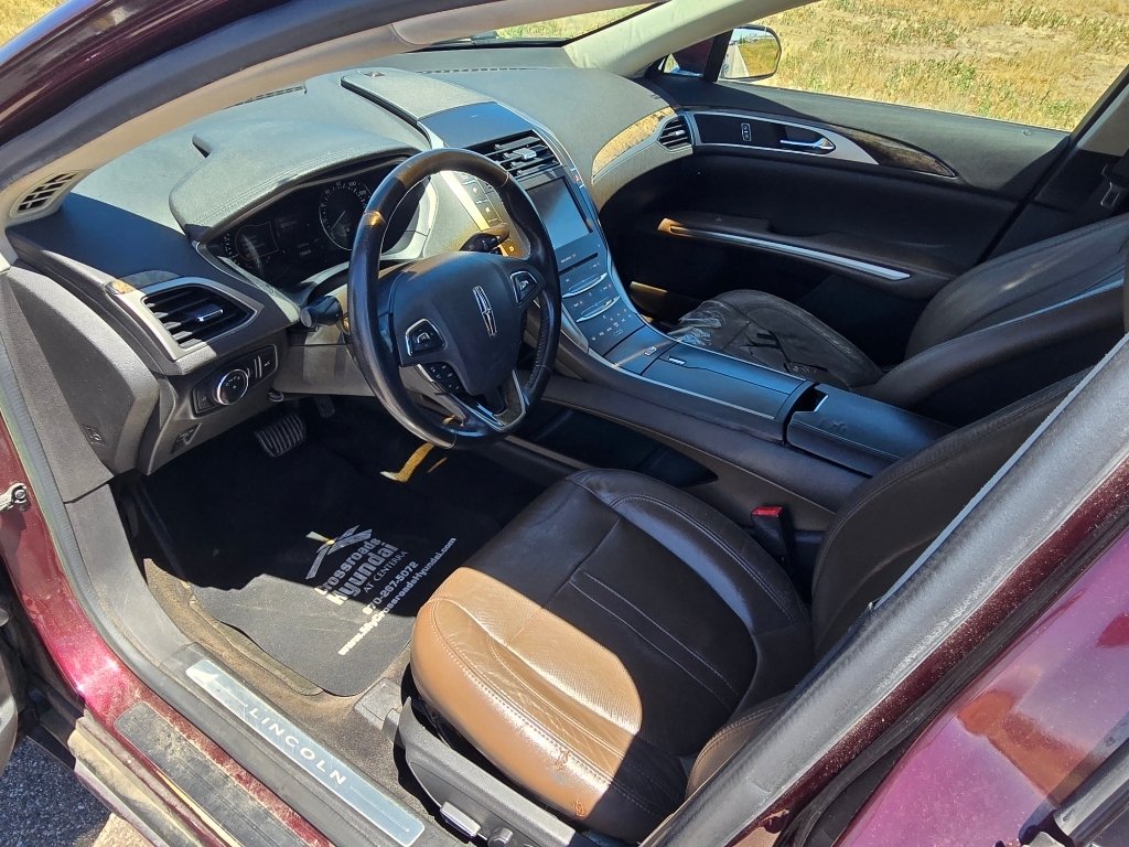 Used 2013 Ruby Red Metallic Tinted Clearcoat Lincoln Base image 24