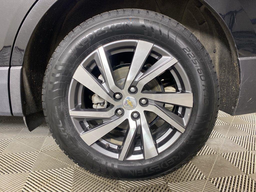 Used 2024 Black Metallic Chevrolet LT image 9