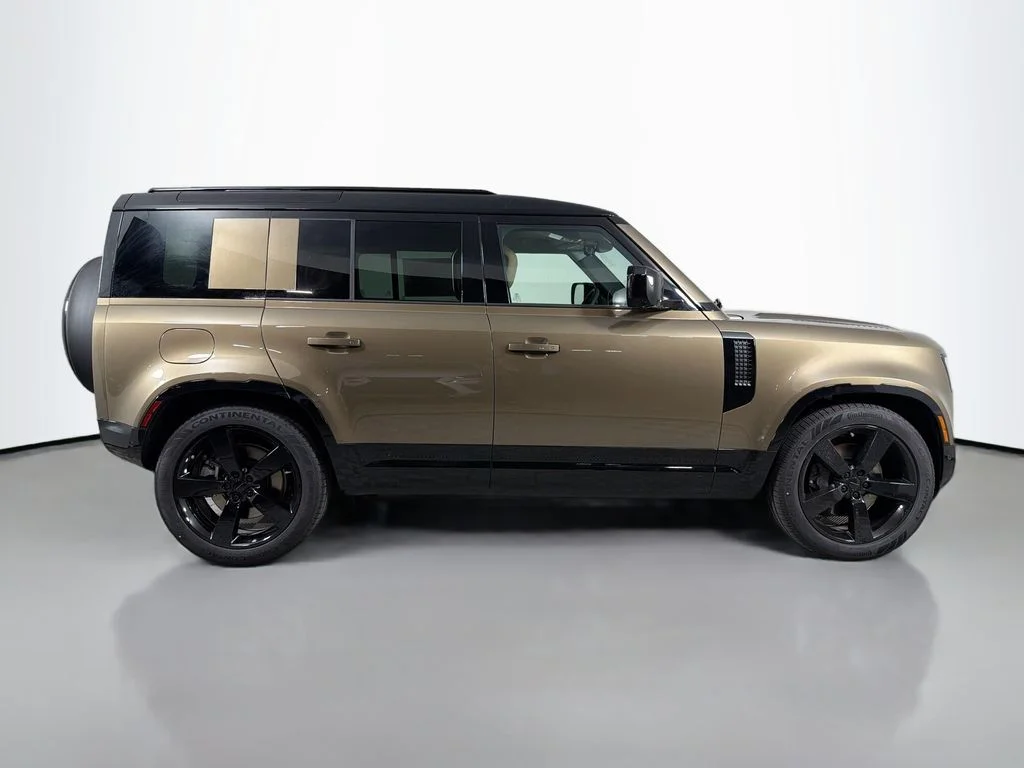 New 2026 Gondwana Stone Land Rover X-Dynamic SE image 4