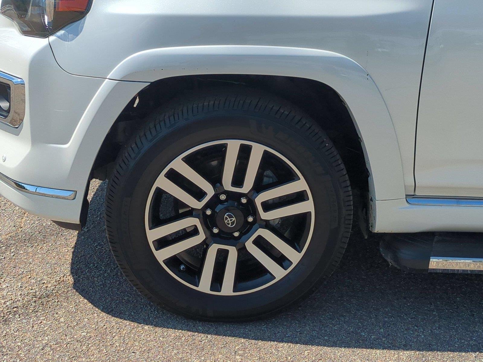Used 2019 Blizzard Pearl Toyota Limited image 10