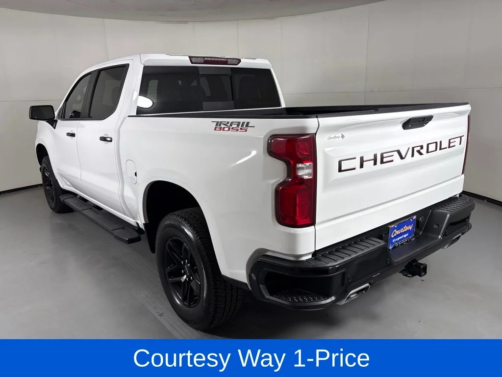 Used 2021 White Chevrolet LT Trail Boss image 8
