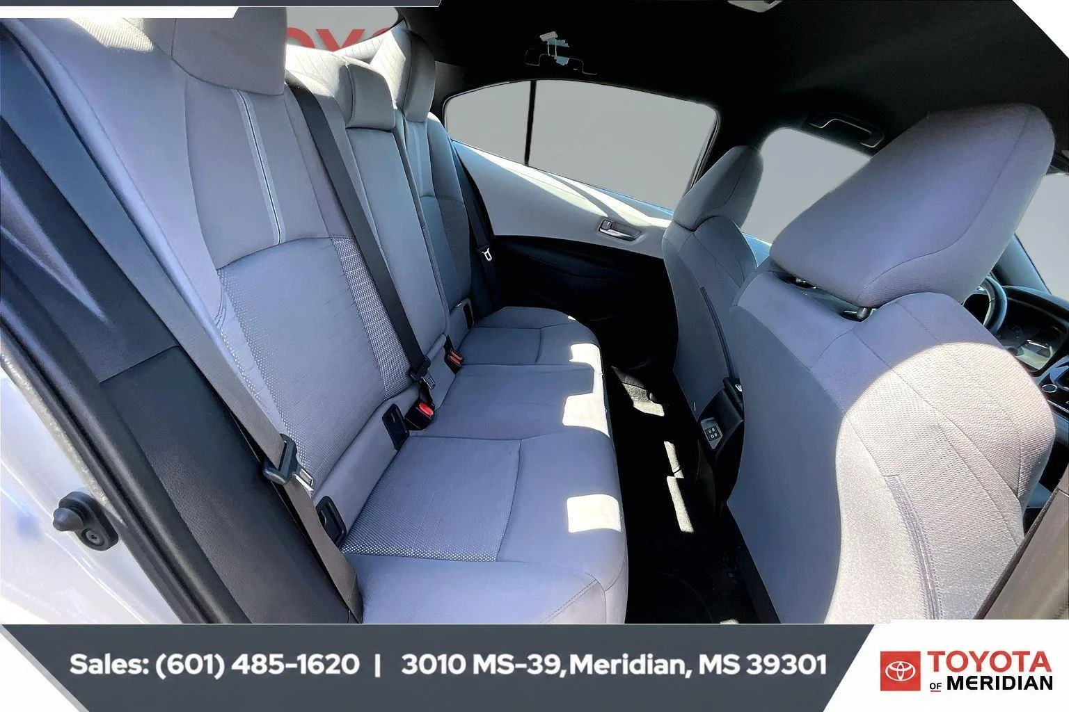 Used 2025 Classic Silver Metallic Toyota SE image 20