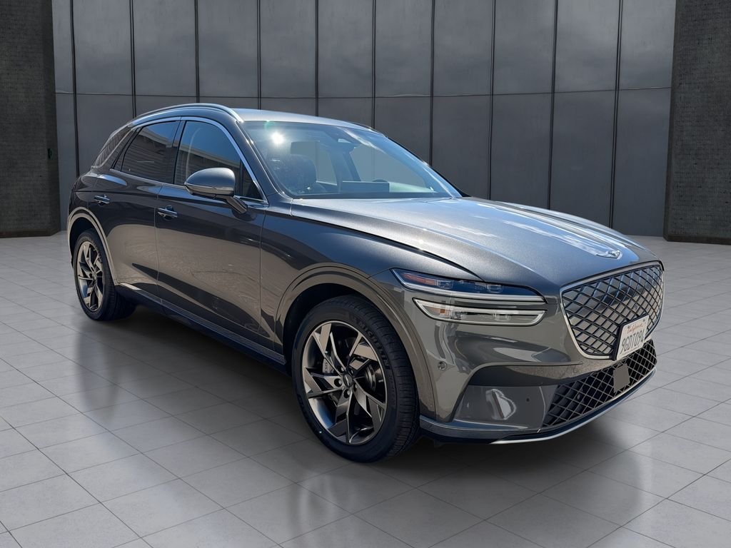 2023 Genesis Electrified GV70