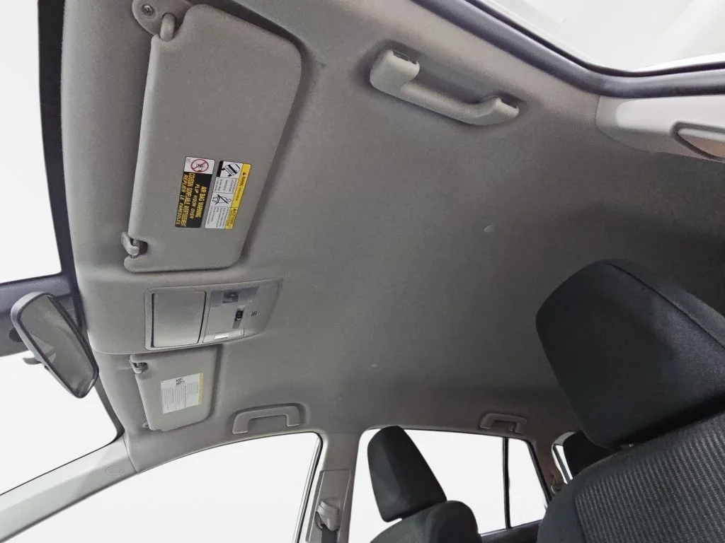 Used 2017 White Toyota LE image 32