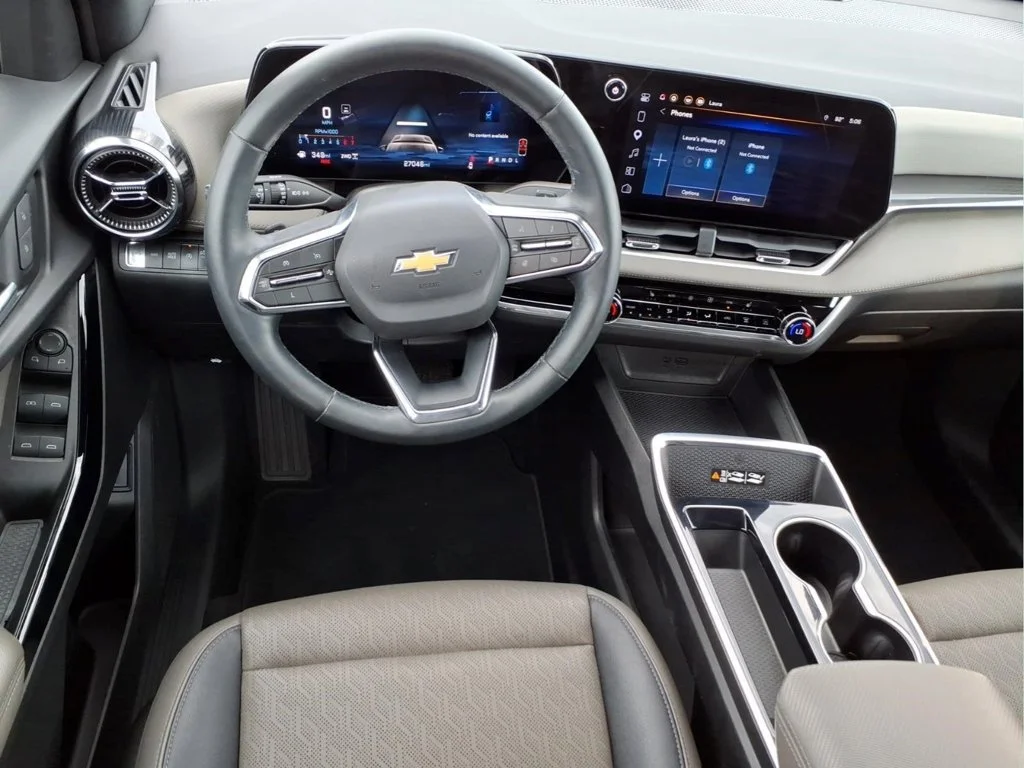 Used 2025 Black Chevrolet LT image 17