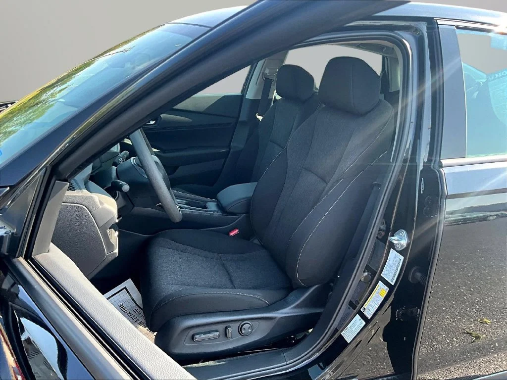 New 2026 Crystal Black Pearl Honda SE image 20