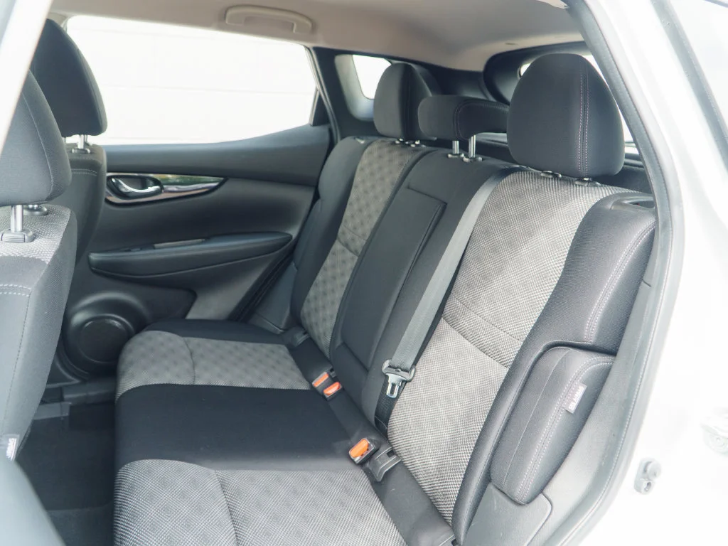 Used 2020 Brilliant Silver Metallic Nissan SV image 18