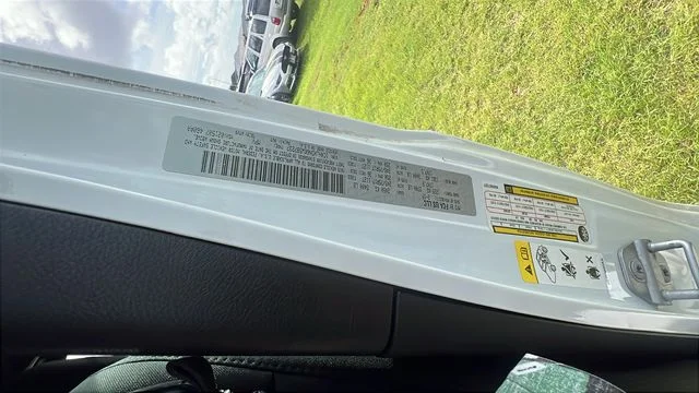 Used 2019 White Jeep Unlimited Sport image 32