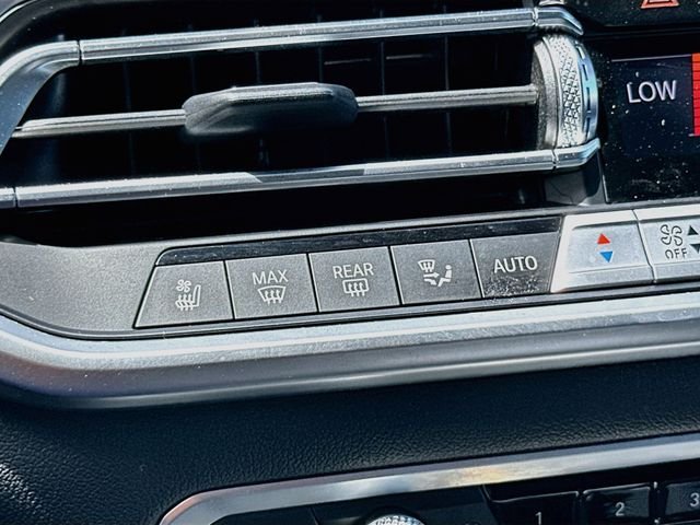 Used 2020 White BMW M50i image 21