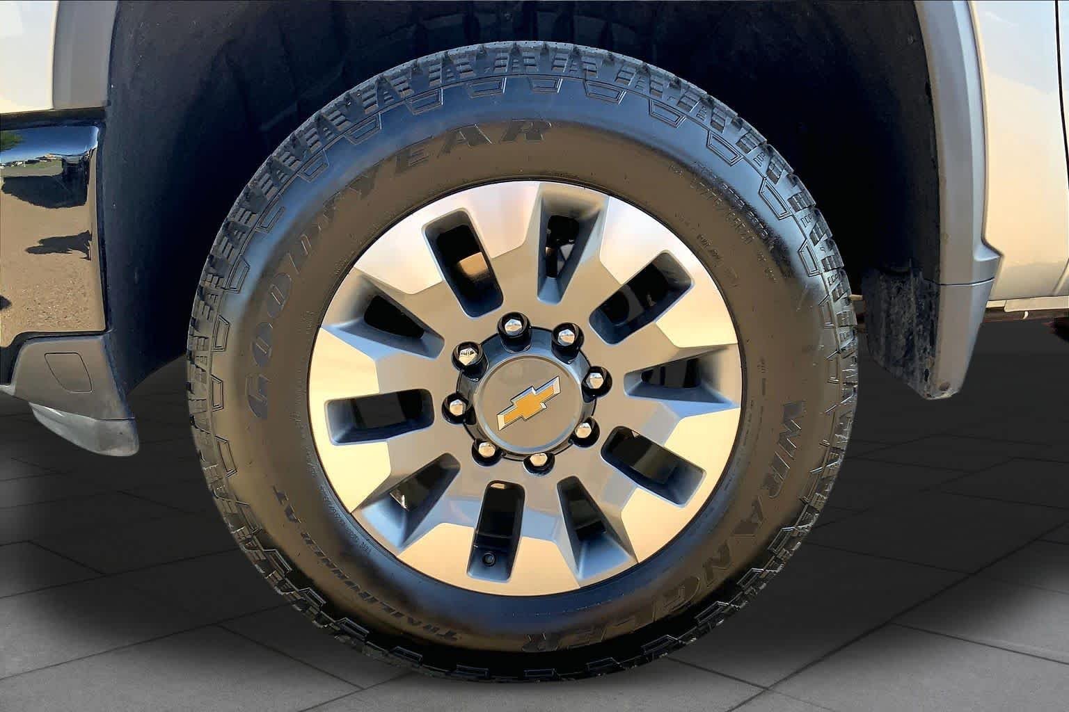 Used 2026 Sterling Gray Metallic Chevrolet Custom image 11
