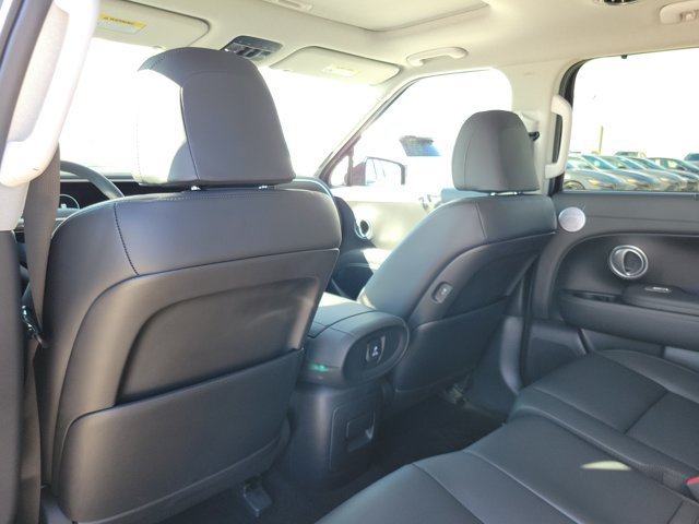 New 2027 Black Hyundai Limited 8P image 7