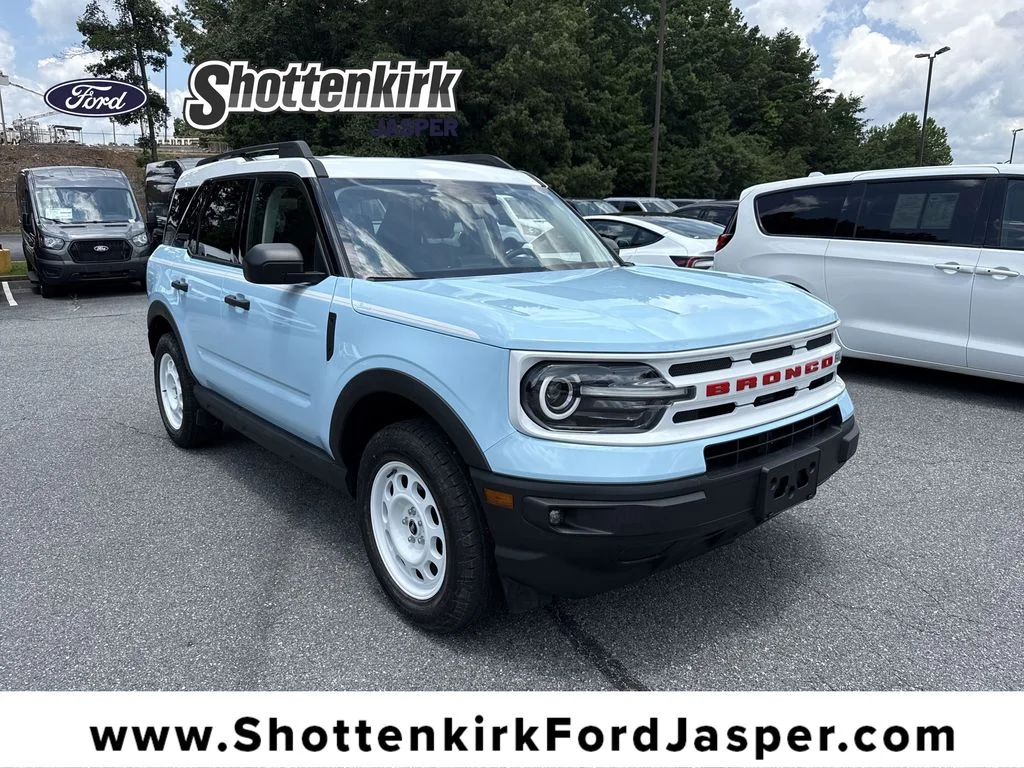 Used 2023 Blue Ford Heritage image 1