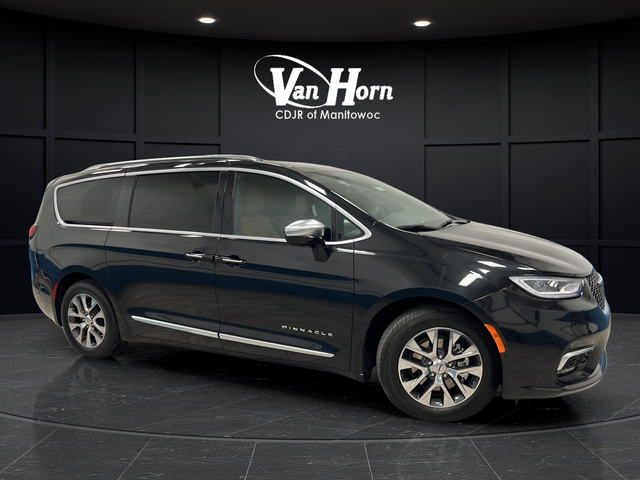 2023 Chrysler Pacifica Hybrid Pinnacle