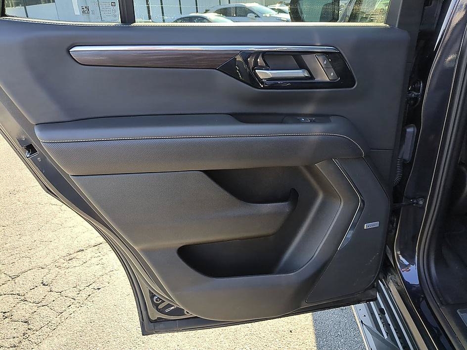 Used 2025 Dark Ash Metallic Chevrolet Premier image 28