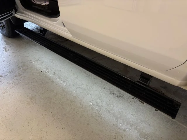 Used 2022 White Chevrolet High Country image 25
