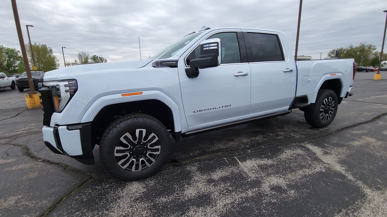New 2026 White GMC Denali Ultimate image 4