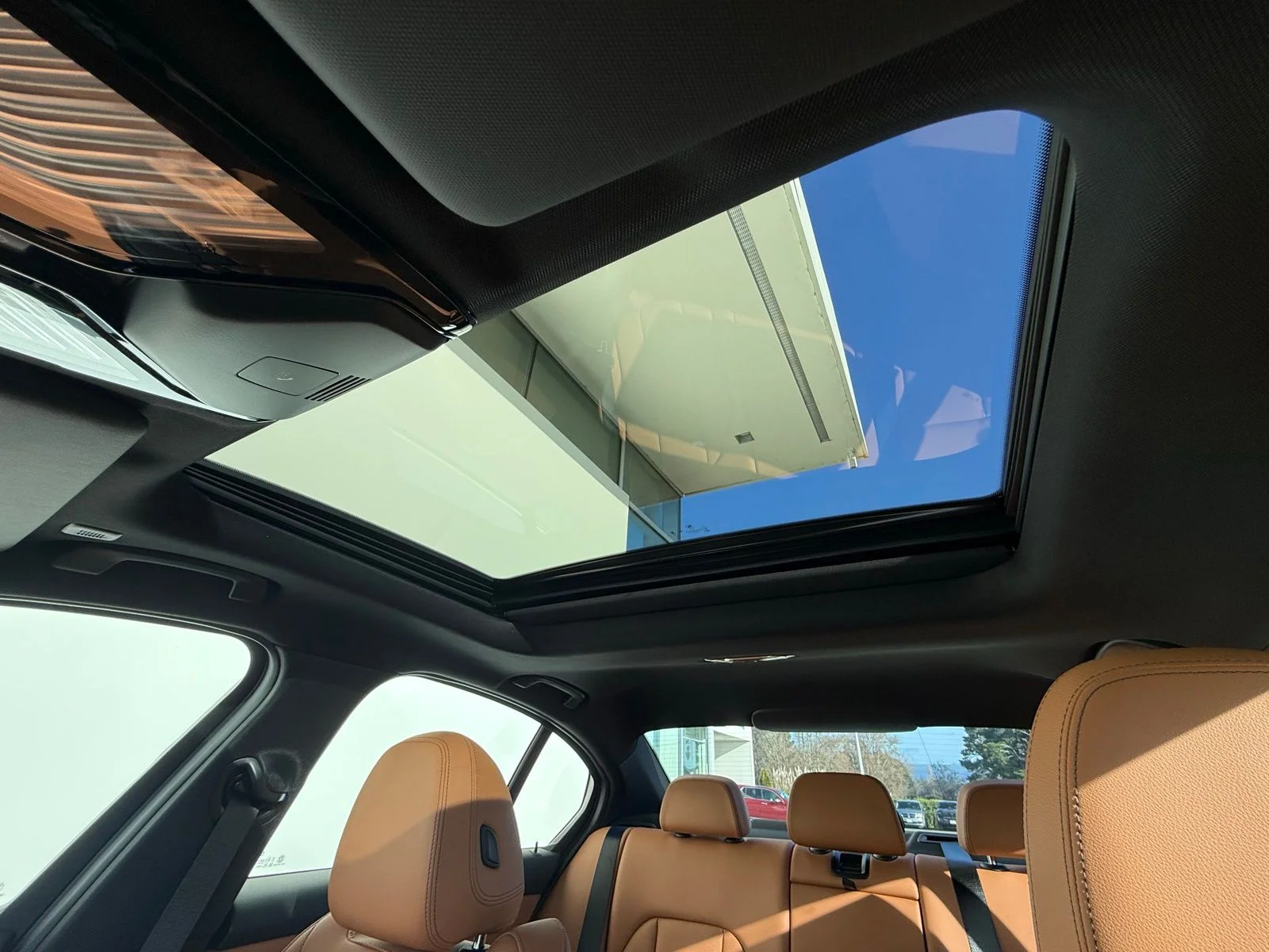 New 2026 Mineral White Metallic BMW 330i image 33